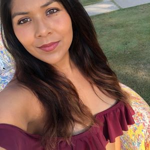 Meet your Posher, Eva